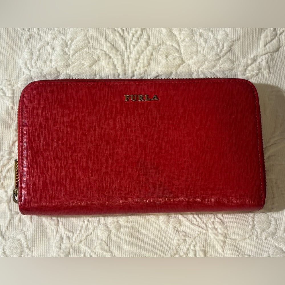Furla Red Zip-Around Leather Wallet with Gold Logo